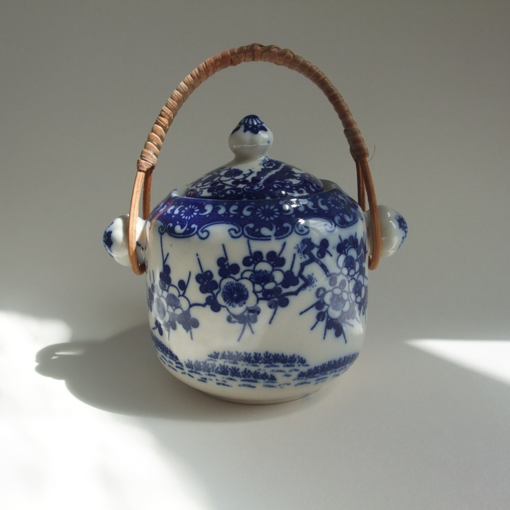 Honey, Honey - Vintage Ceramic Honey Pot